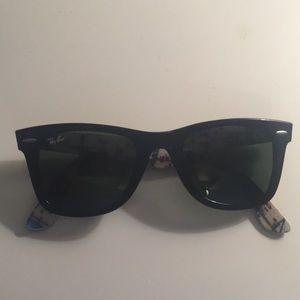 Ray Ban wayfarers